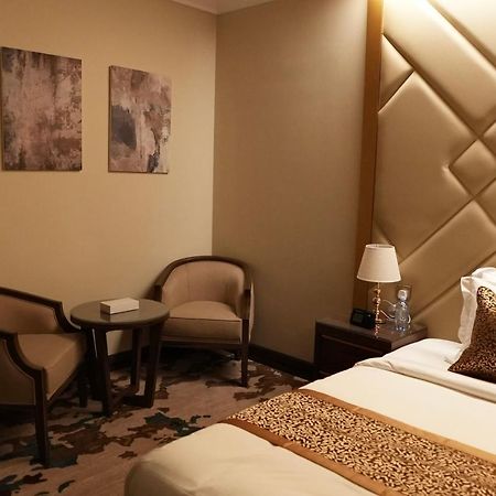 Temandra Hotel Jeddah Exterior photo